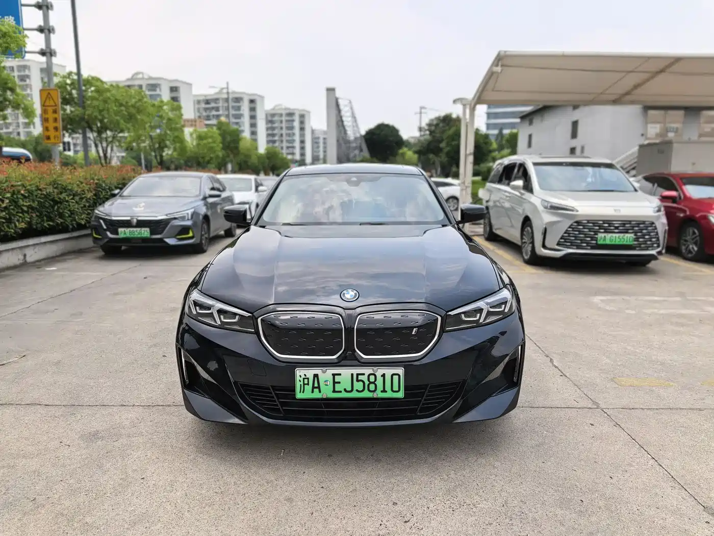 BMW i3 2024 eDrive 40 L Night Sport Package