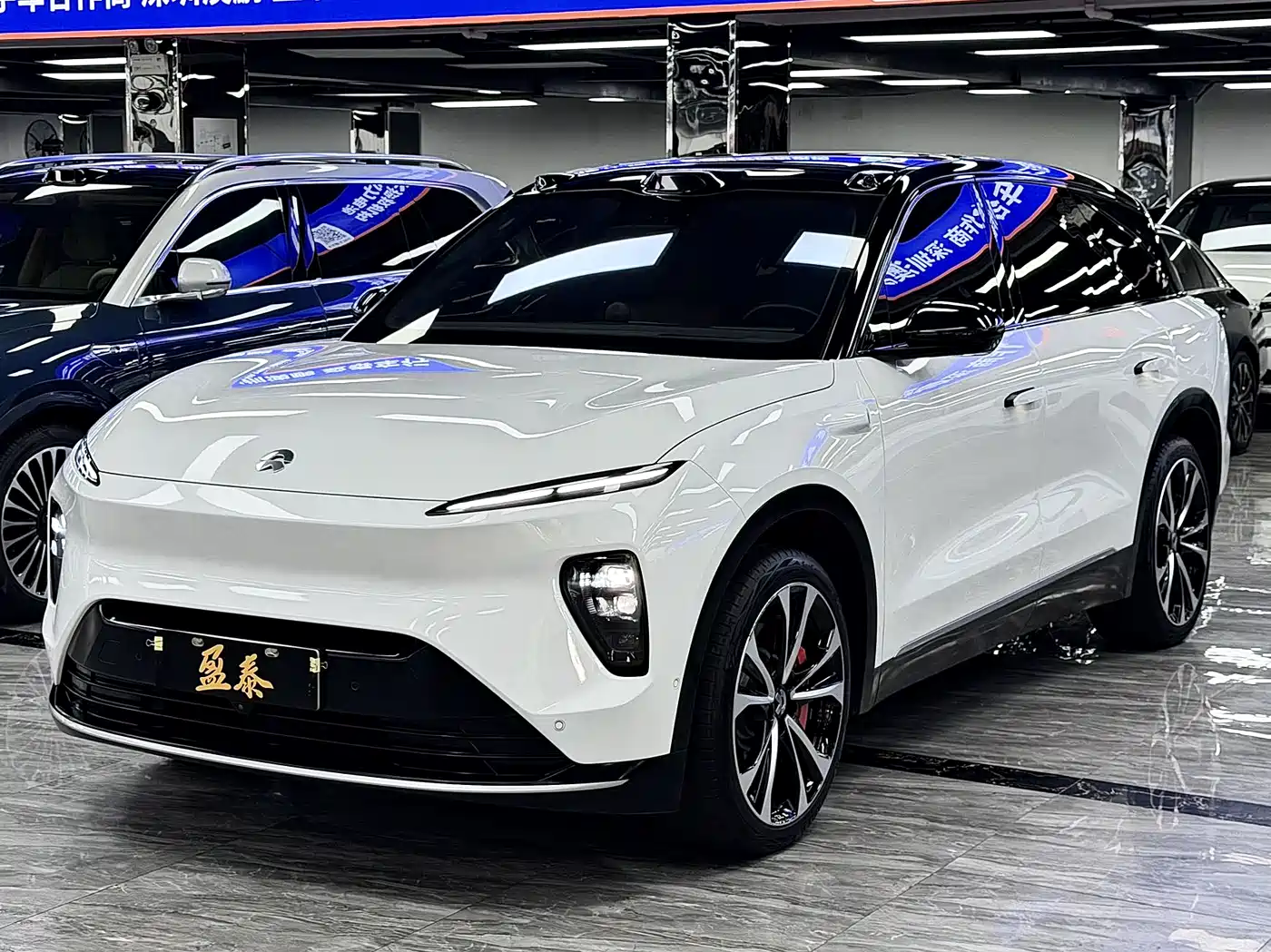 NIO ES8 2023 100kWh Signature Edition