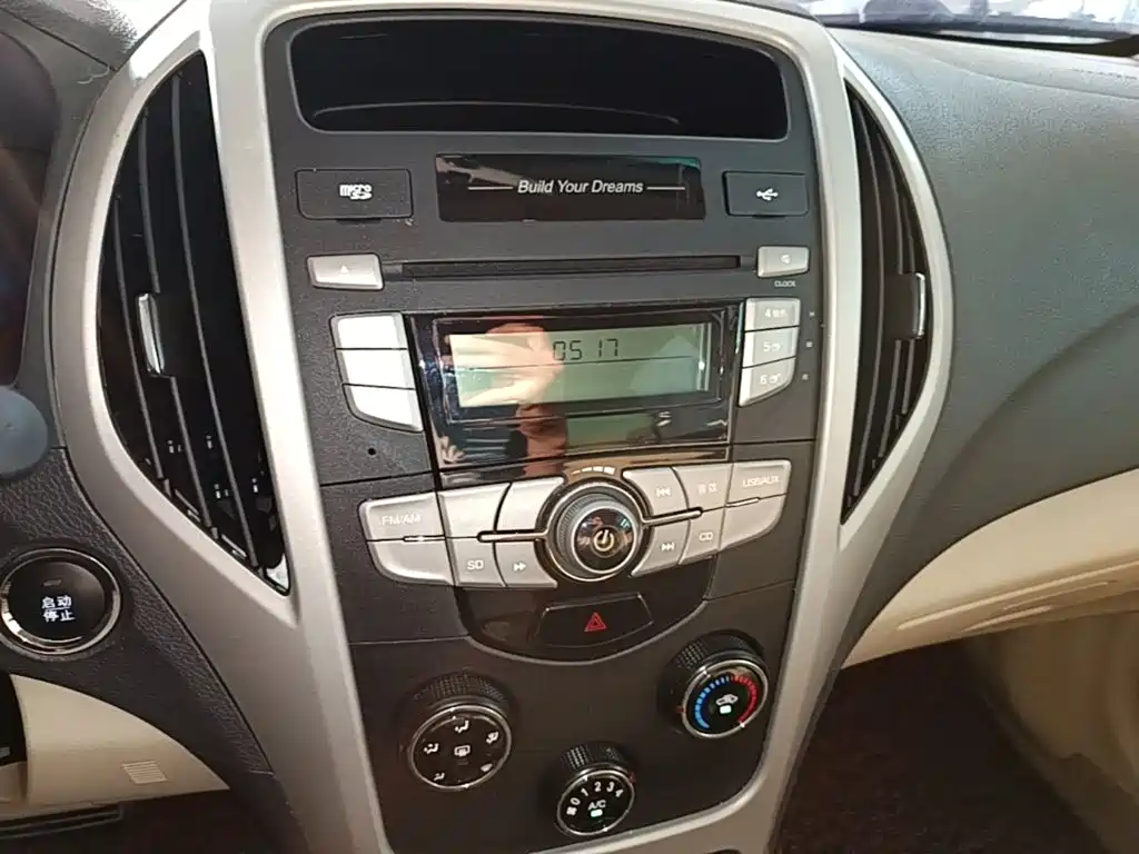 BYD F3 2015 2015 Energy-saving Edition 1.5L Automatic Luxury