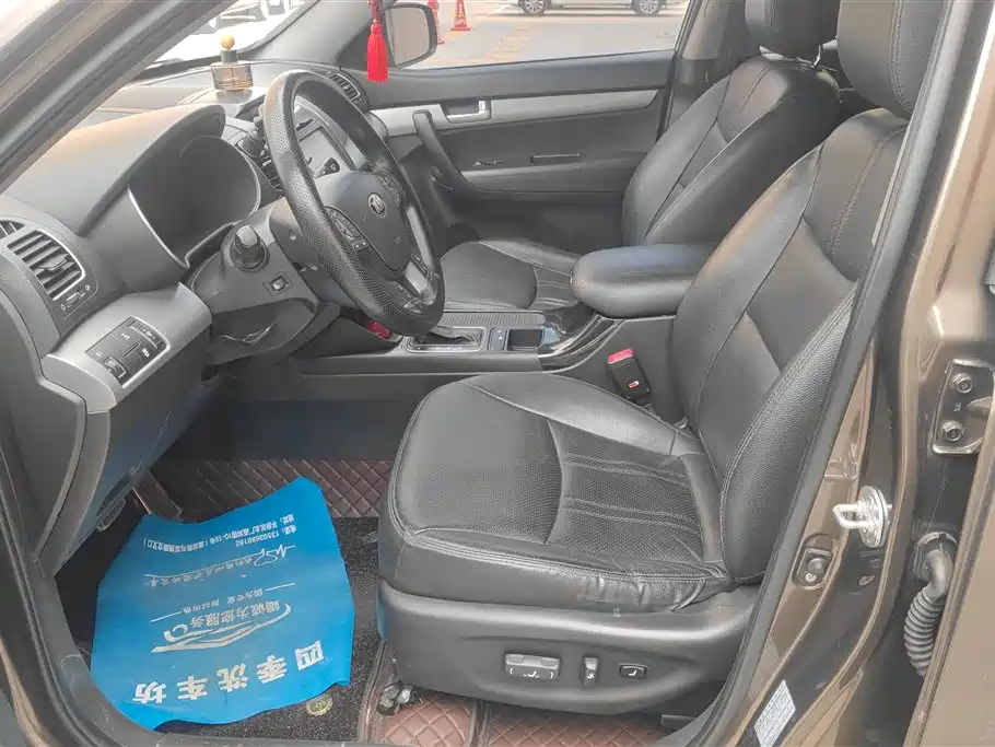 Kia Sorento 2013 2.4L 5-seat Gasoline Luxury Edition фото 9