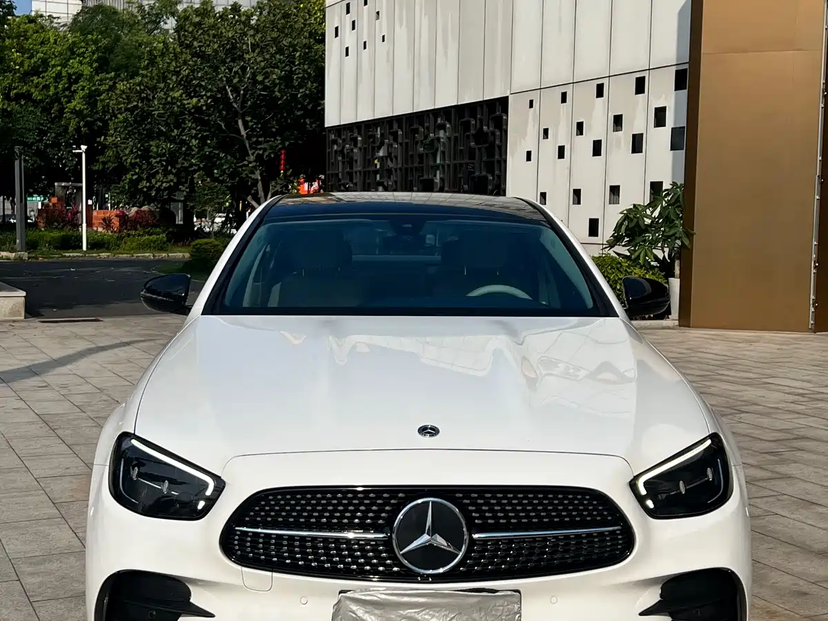 Mercedes-Benz E-Class 2022 E 260 L Sport фото 2