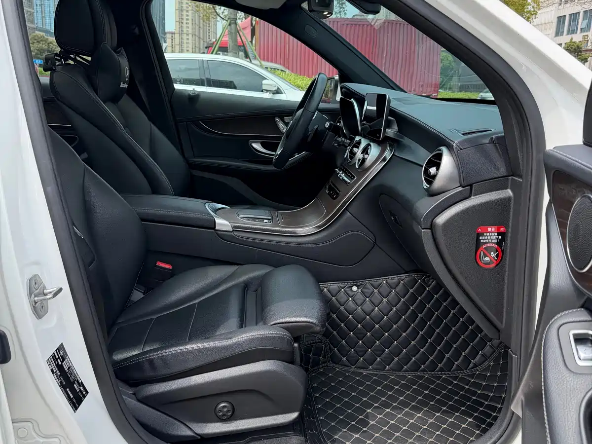 Mercedes-Benz GLC 2020 GLC 260 L 4MATIC Luxury фото 10
