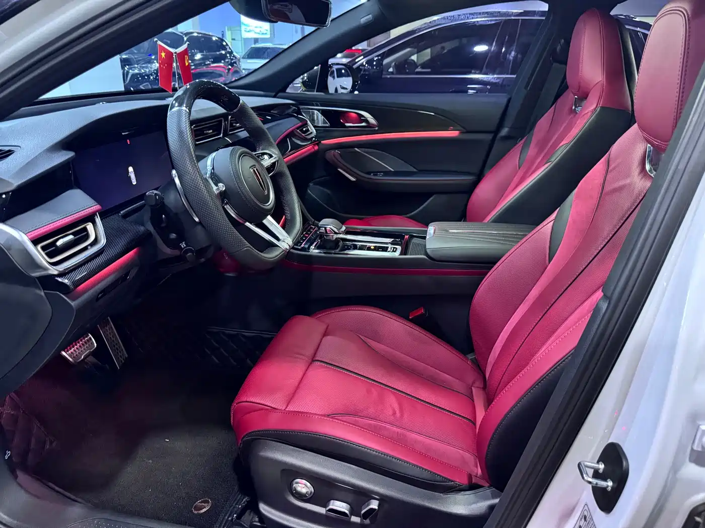 Фото 3 - Hongqi H6