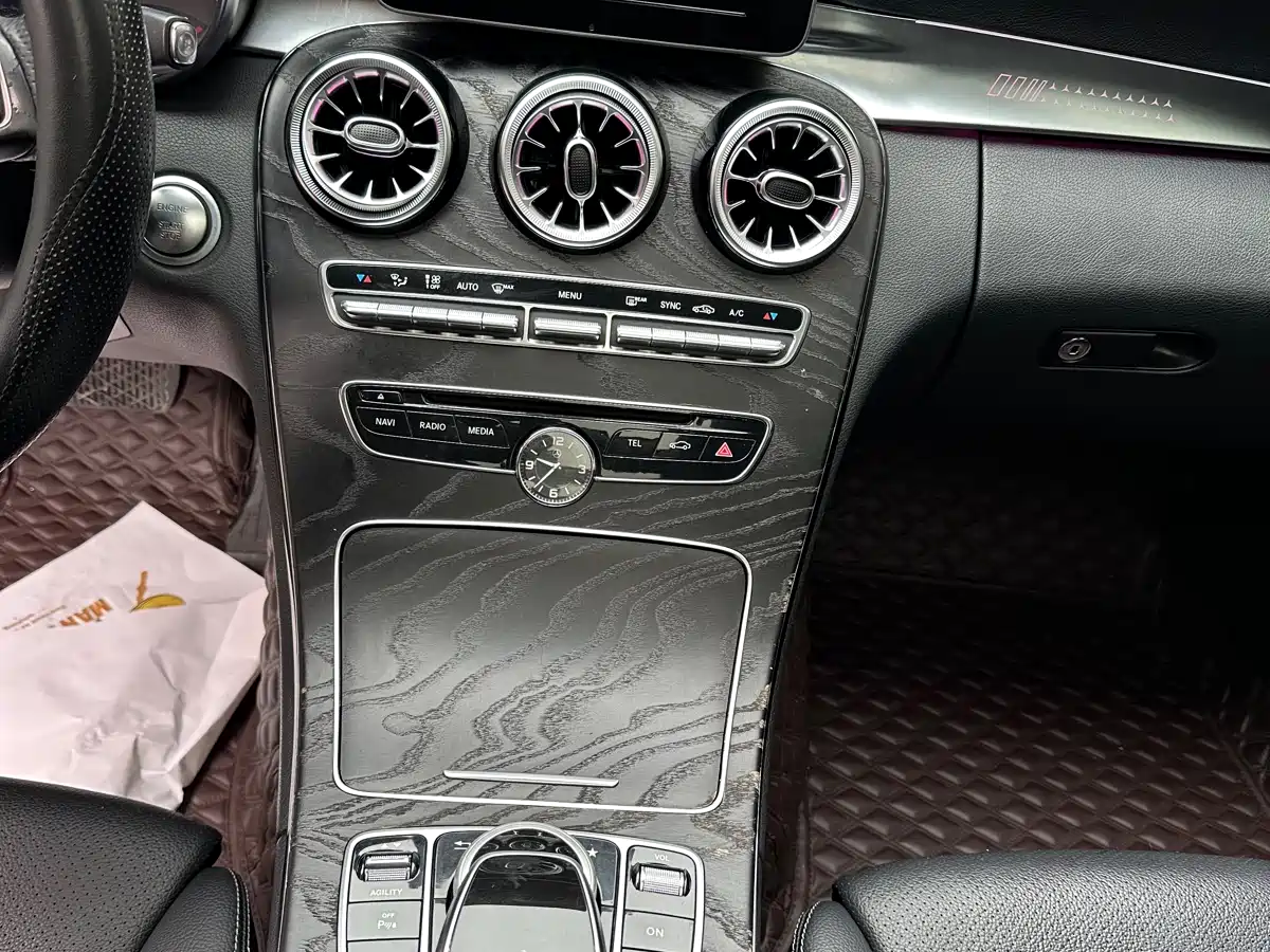 Mercedes-Benz C-Class 2015 C 200 L Sport фото 12