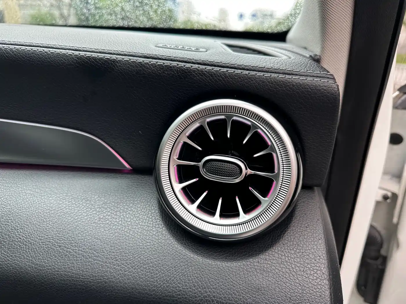 Mercedes-Benz C-Class 2015 C 200 L Sport фото 19