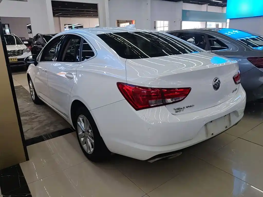 Фото 5 - Buick Verano