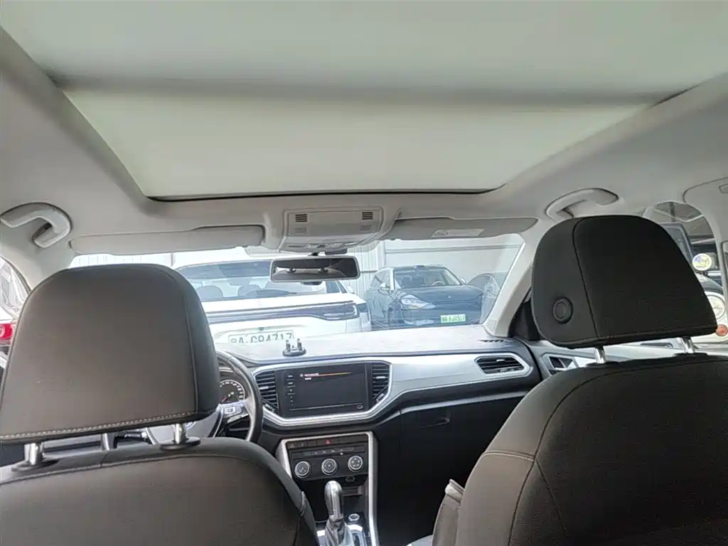 Volkswagen T-ROC 2021 Facelift 280TSI DSG 2WD Elite Smart Connect Edition фото 18