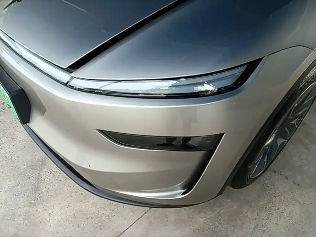 Tesla Model Y L 2026 2025 Facelift Long Range AWD