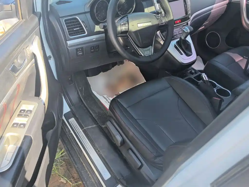 Фото 16 - Haval M6