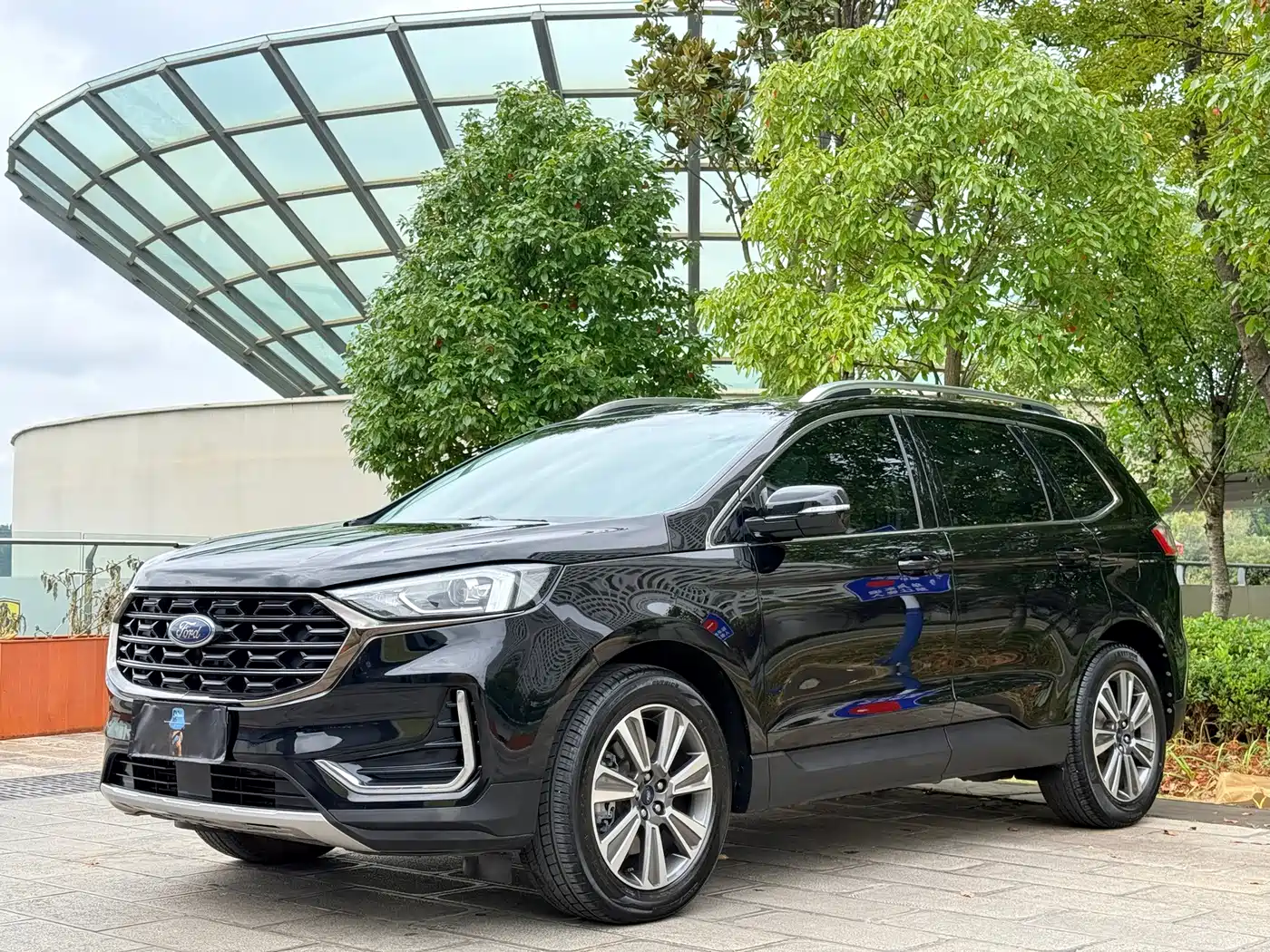 Ford Edge 2022 2021 PLUS EcoBoost 245 FWD Platinum Sharp 5-seater