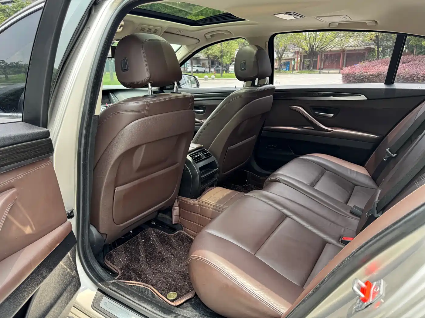 BMW 5 Series 2014 525Li Luxury Design Package фото 11
