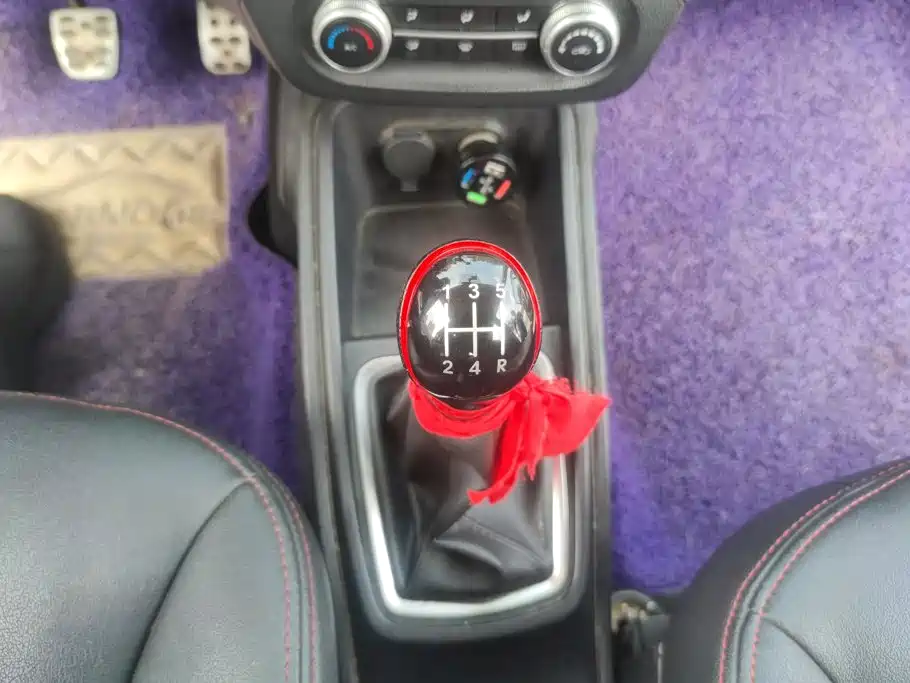 Фото 16 - Haval H1