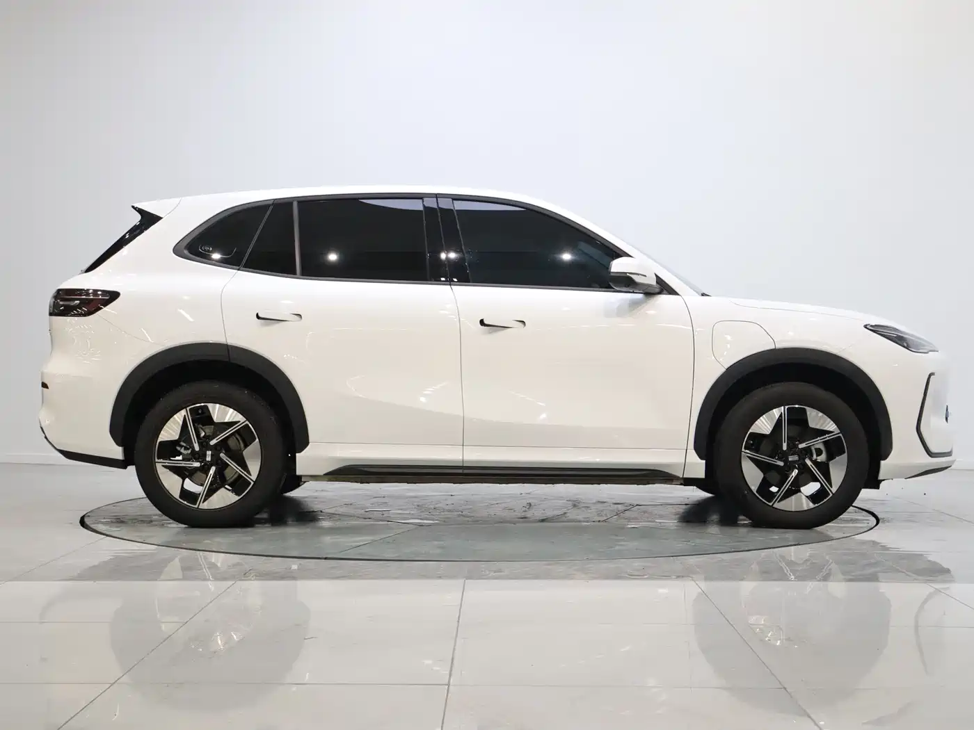 GEELY GALAXY GALAXY E5