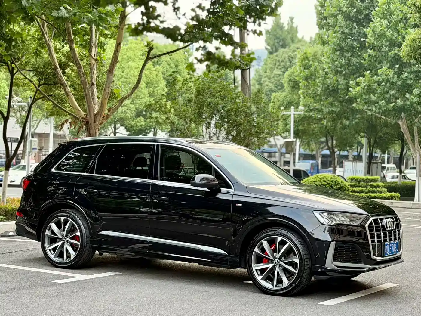 AUDI Q7