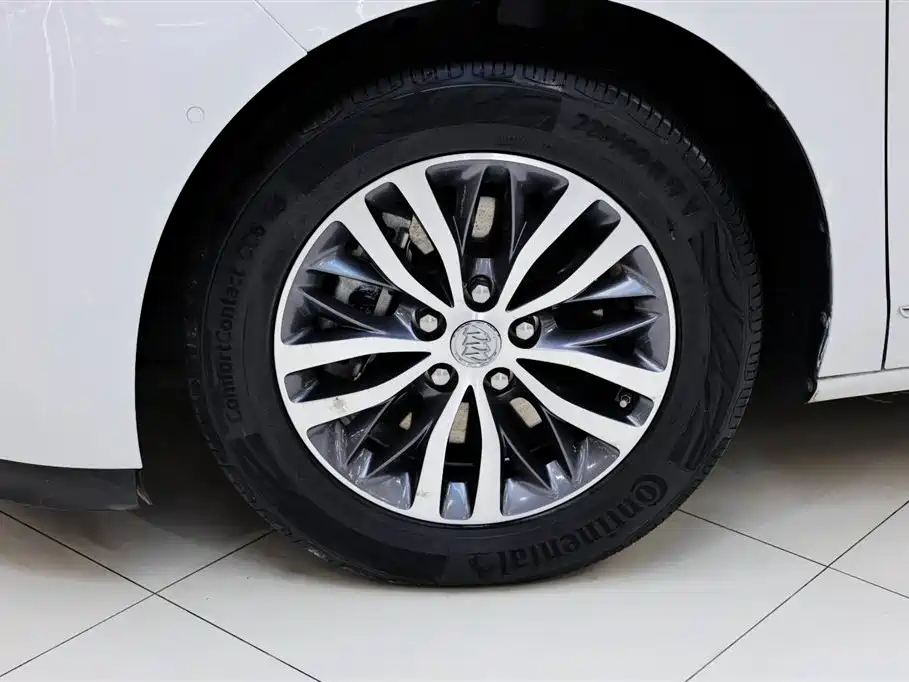 Buick GL8 2017 ES 28T Flagship China V фото 13