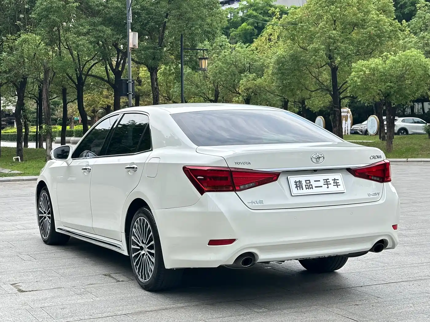 Toyota Crown 2018 2.0T Sport Edition фото 18