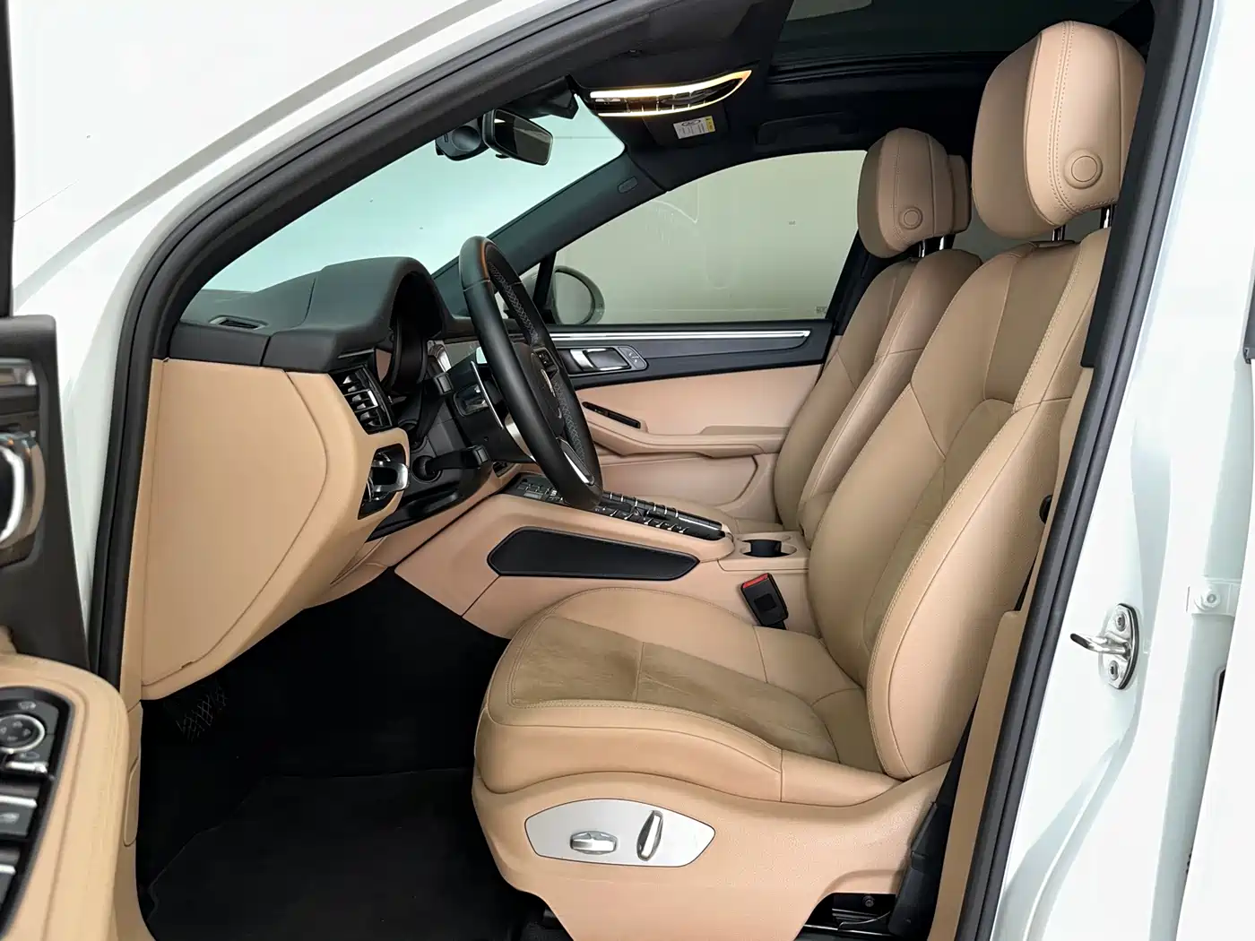Porsche Macan 2018 Macan 2.0T фото 8