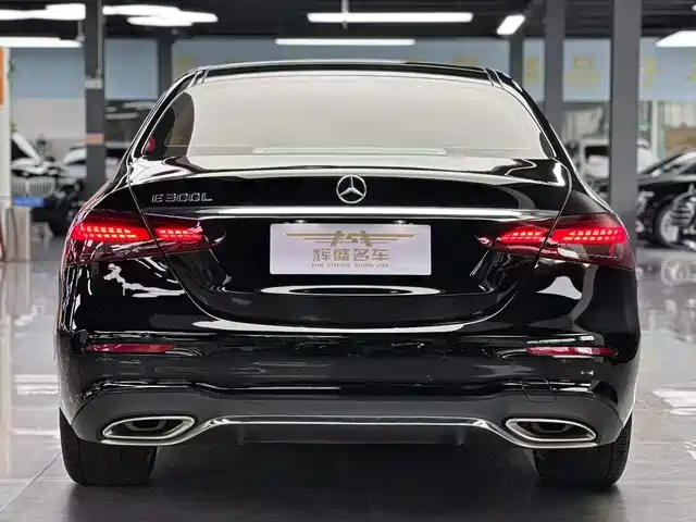 Mercedes-Benz E-Class 2022 Model Facelift III E 300 L Sport Luxury — фото 3