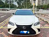 Фото 2 - Lexus ES