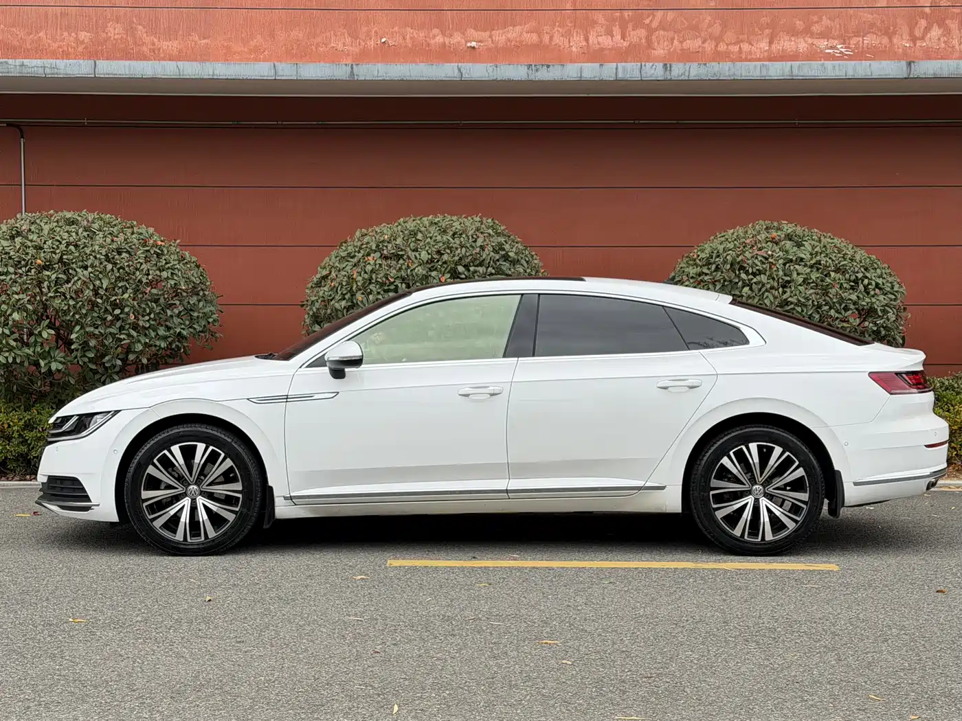 Volkswagen FAW-Volkswagen CC 2020 330TSI Glamour Version China VI фото 13
