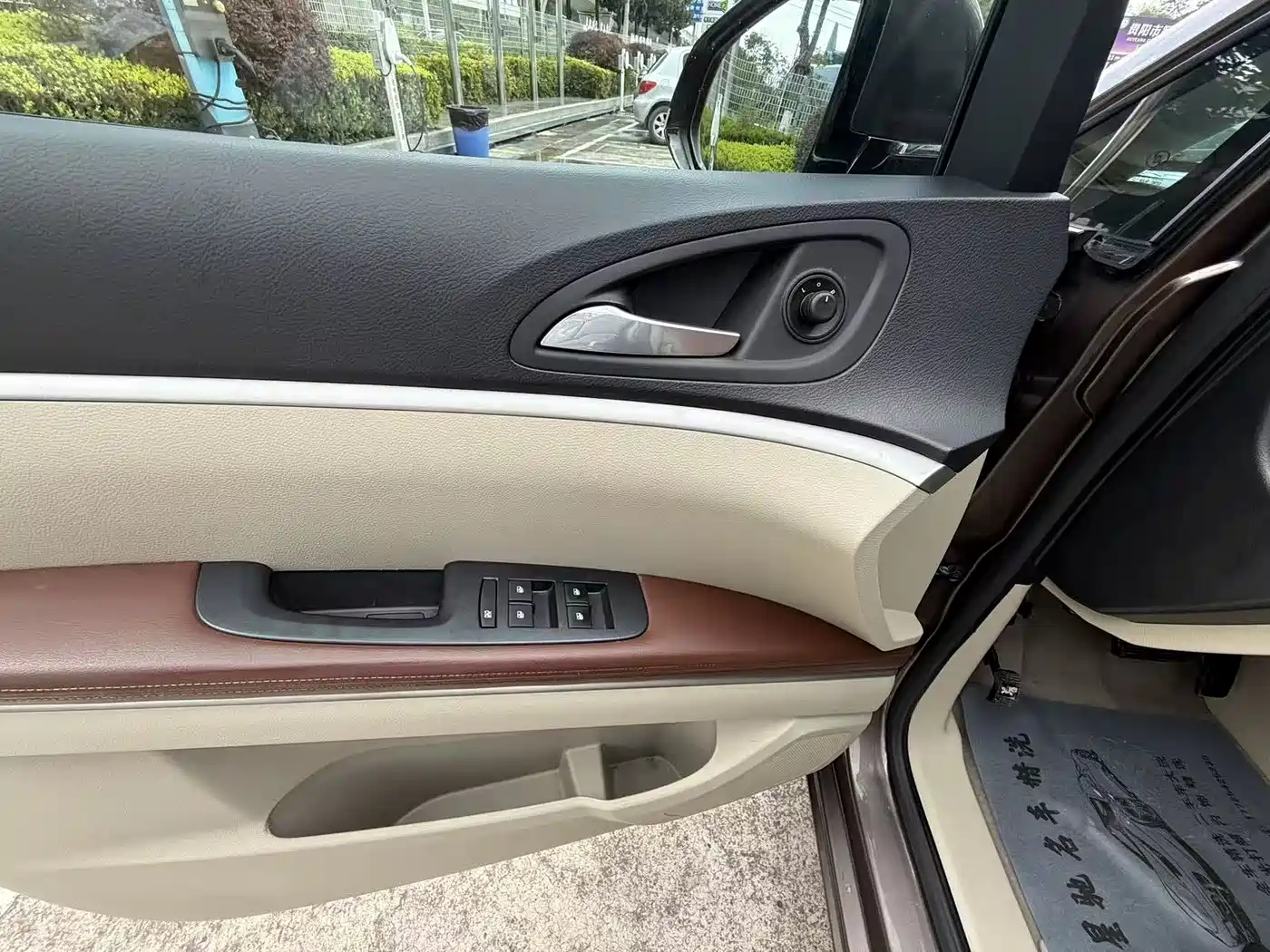Buick GL8 2014 2.4L CT Luxury Business Comfort фото 10