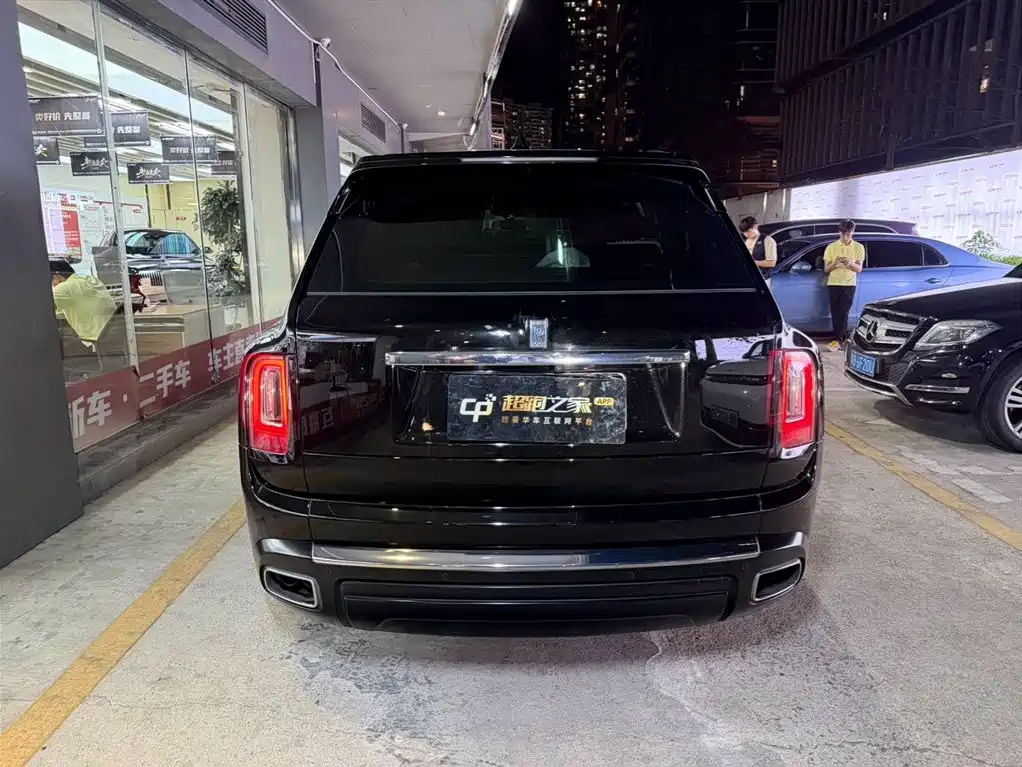 Rolls-Royce Cullinan 2024 2024 4-Seater