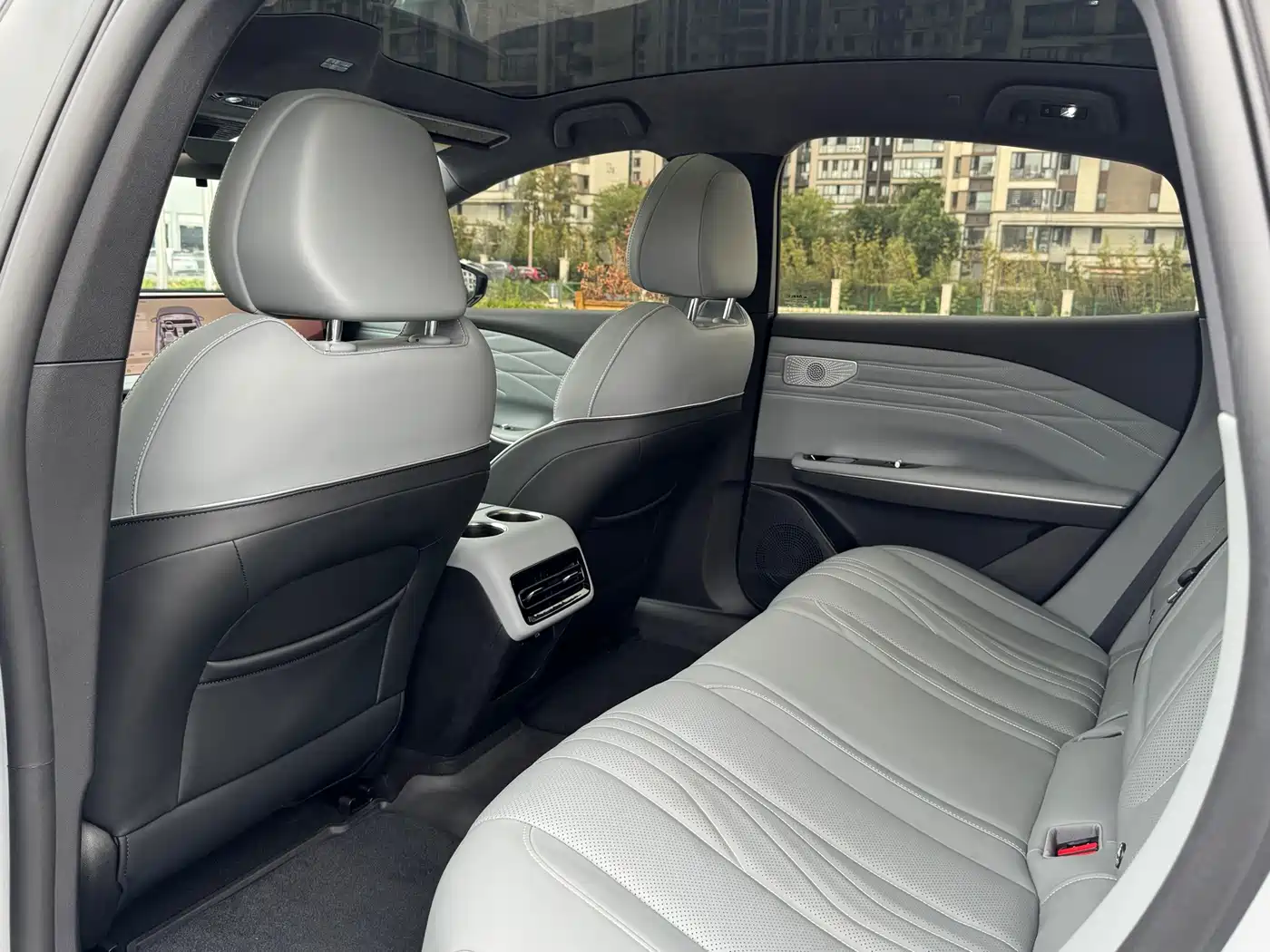 Geely Galaxy Galaxy E8 2024 2024 550km RWD MAX