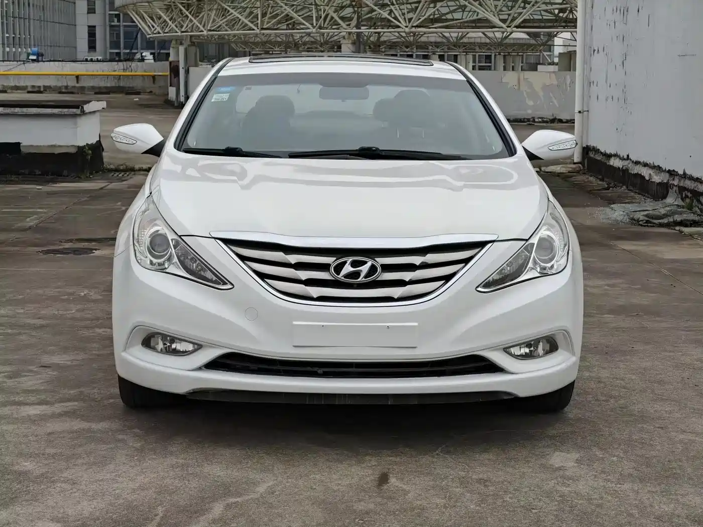Hyundai Sonata 2013 2.0L Automatic Luxury Edition фото 2