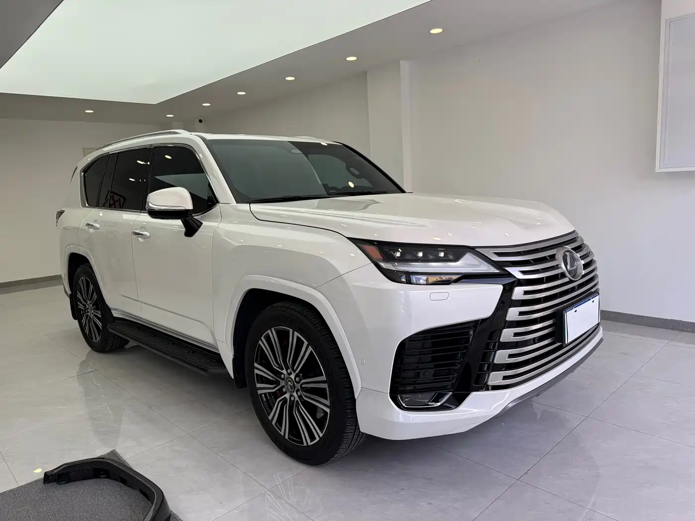 Lexus LX 2025 2025 700h Boundary Edition