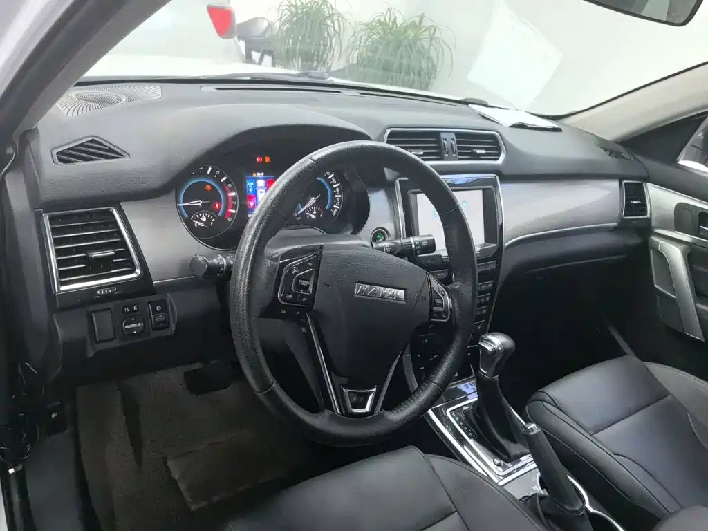 Фото 12 - Haval H2