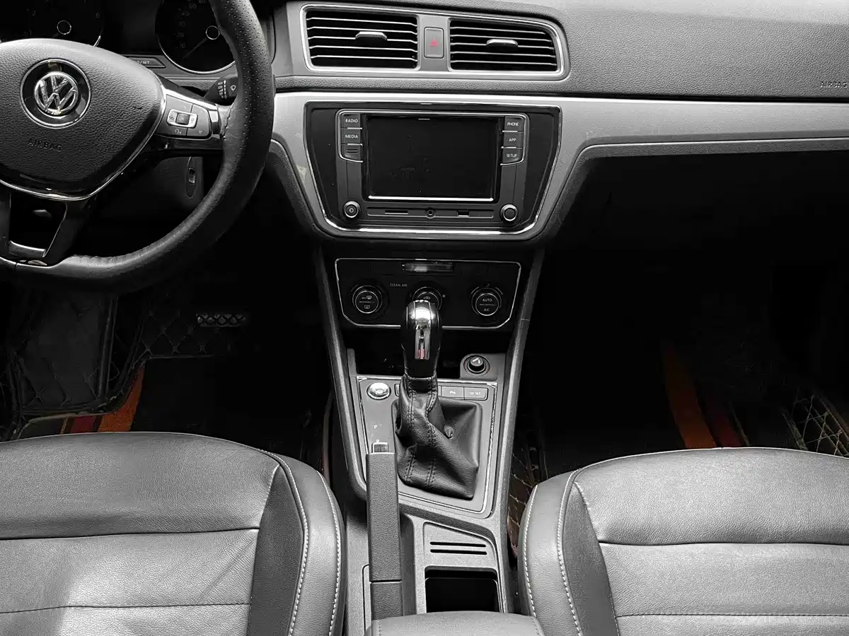 Volkswagen Lavida Tour 2019 2017 230TSI DSG Comfort Edition