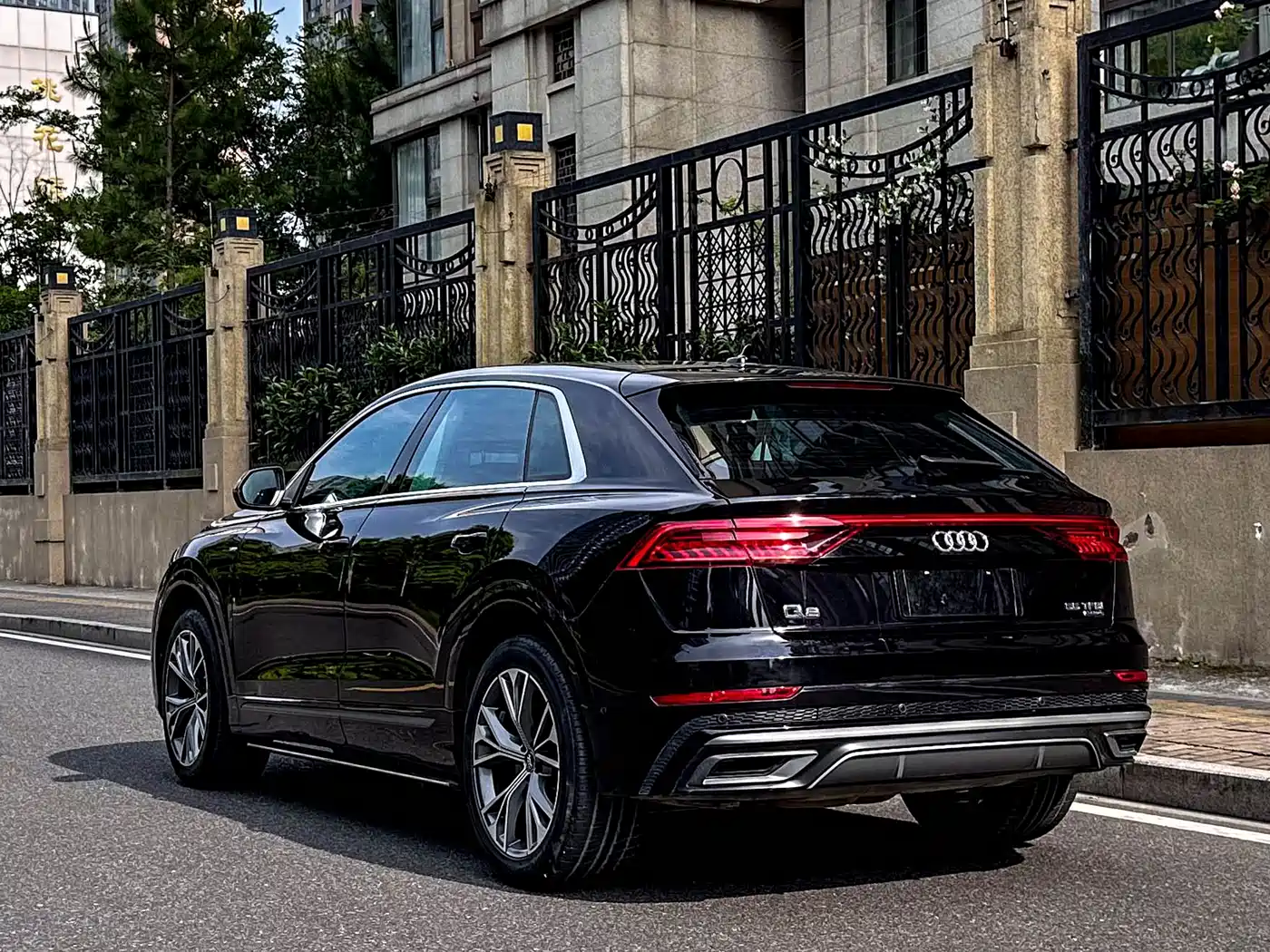 Audi Q8 2019 55 TFSI Luxury Dynamic фото 4