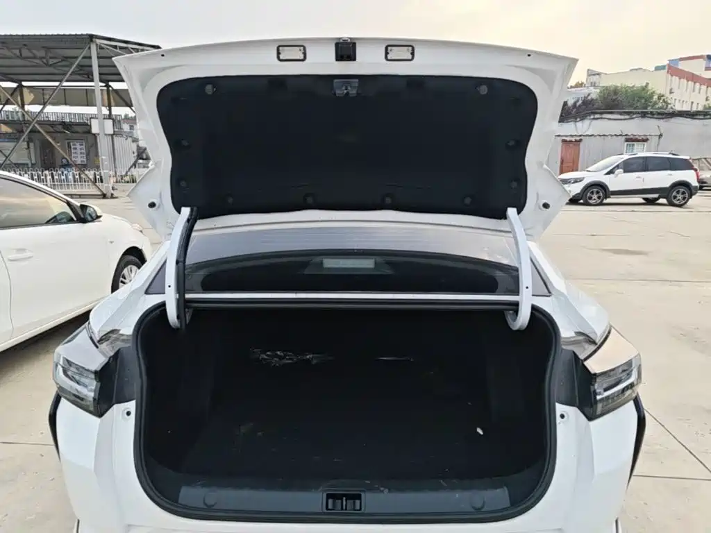Dongfeng Aeolus Yixuan 2025 2025 1.5L Auto Luxury