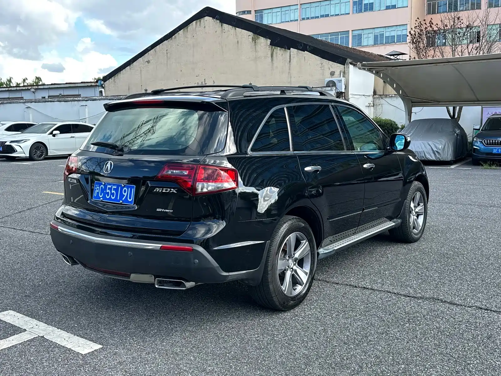 Photo 4 - Acura MDX