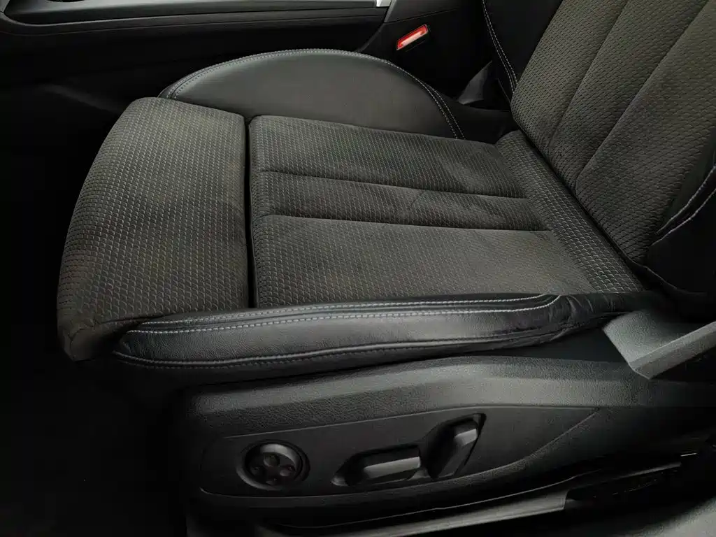 Audi A4 (Import) 2020 2020 Avant Pioneer 40 TFSI Luxury Sport
