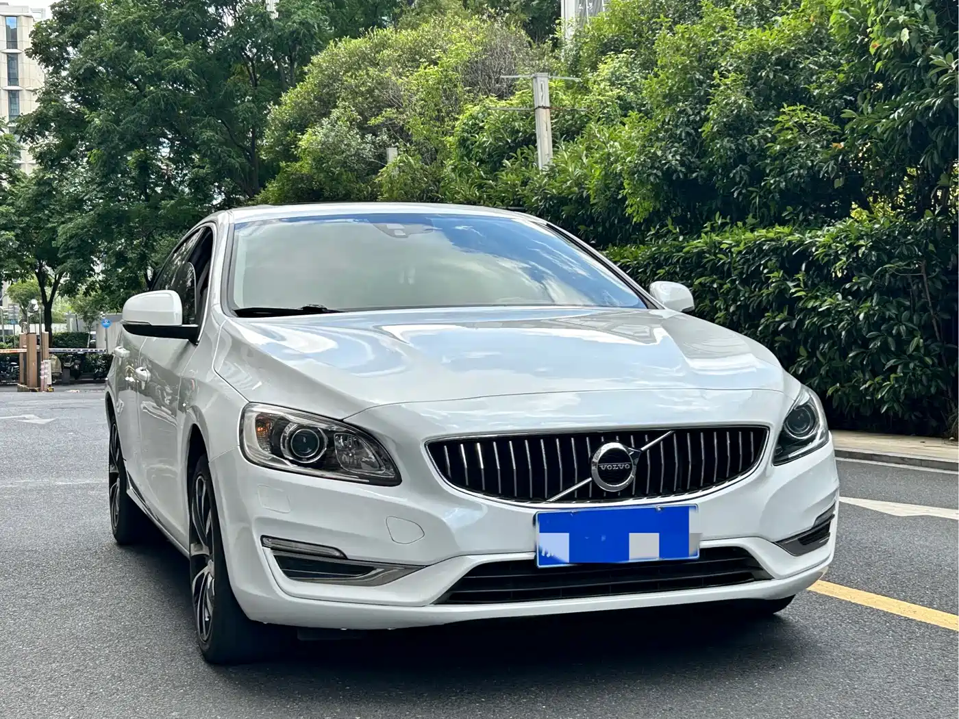 Фото 3 - Volvo S60