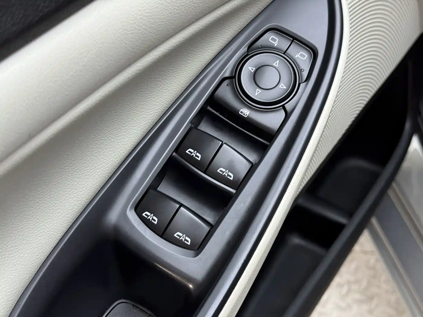 Фото 7 - Buick GL6
