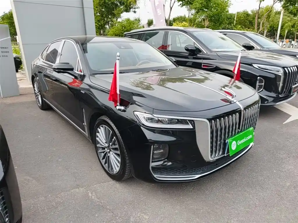 Hongqi H9 2022 2.0T Smart Connect Flag Enjoy Edition фото 4