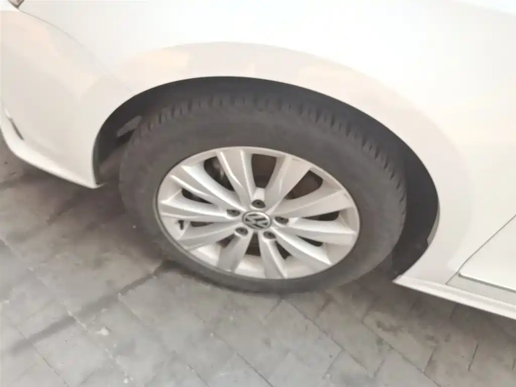 Volkswagen Sagitar 2015 230TSI Automatic Comfort фото 23