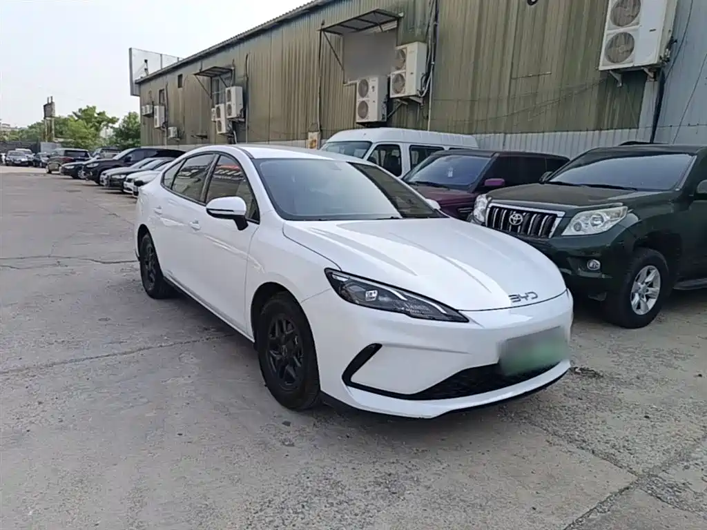 BYD Hai Bao 05 DM-i 2025 DM-i Smart Drive Edition 55KM Luxury фото 4