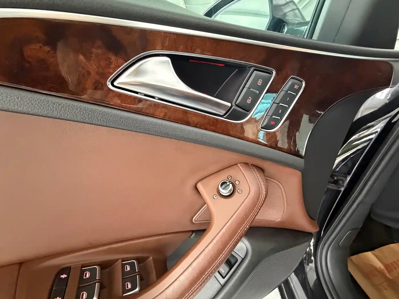 Photo 11 - Audi A6L