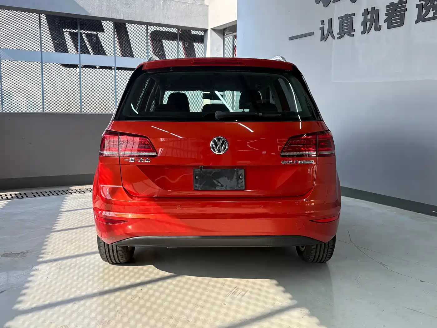 Volkswagen Golf Sportsvan 2016 1.6L Automatic Comfort фото 8