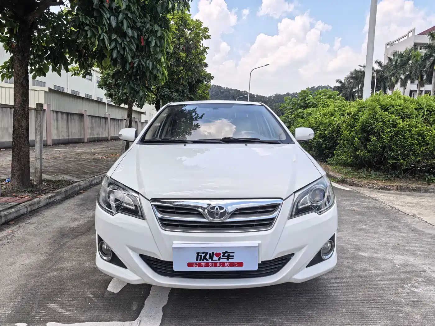 Toyota Corolla 2013 1.6L Automatic Excellence Edition фото 2
