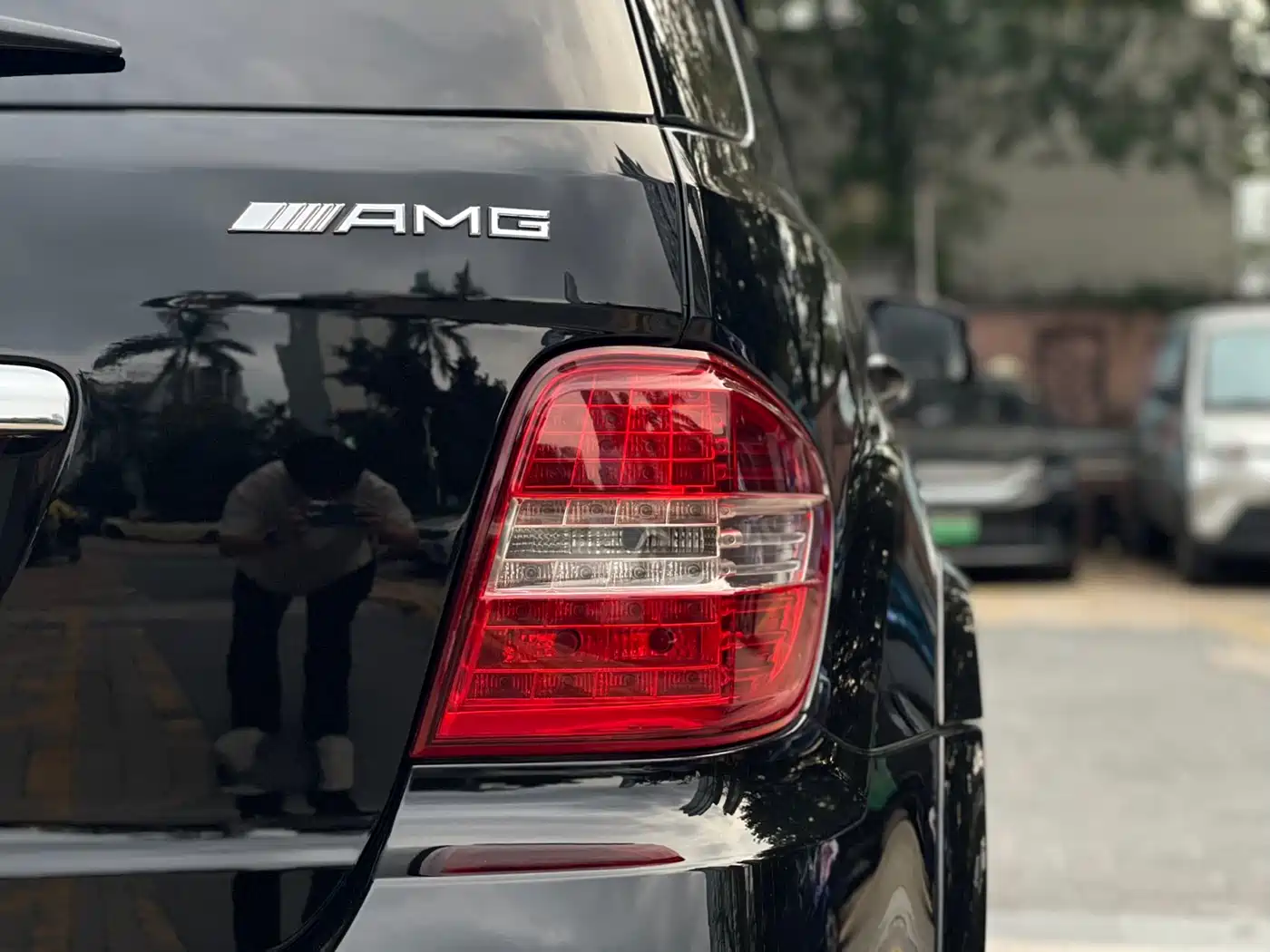 Mercedes-Benz M-Class AMG 2011 AMG ML 63 фото 13