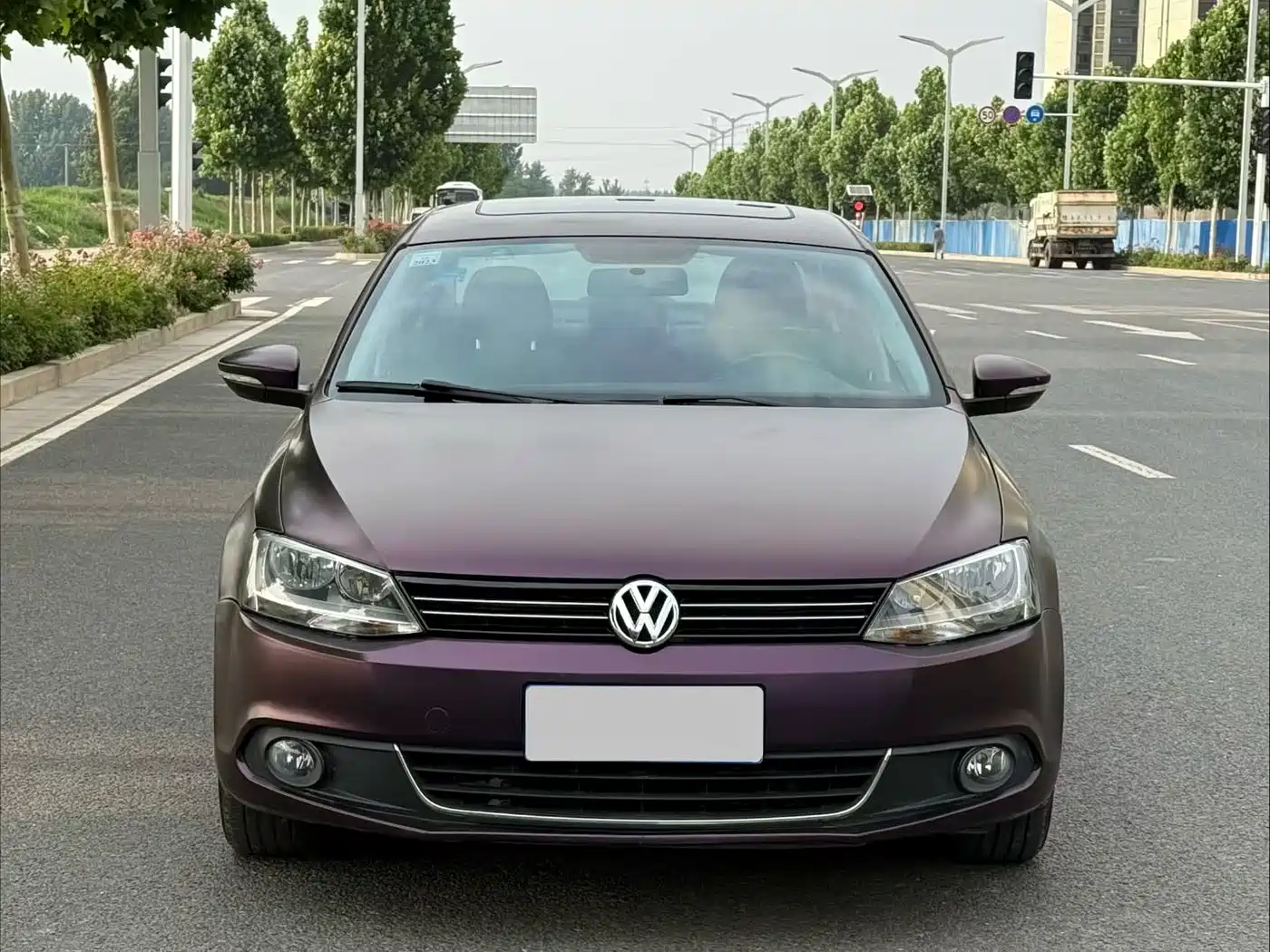 Volkswagen Sagitar 2014 Facelift 1.6L Manual Comfort фото 2