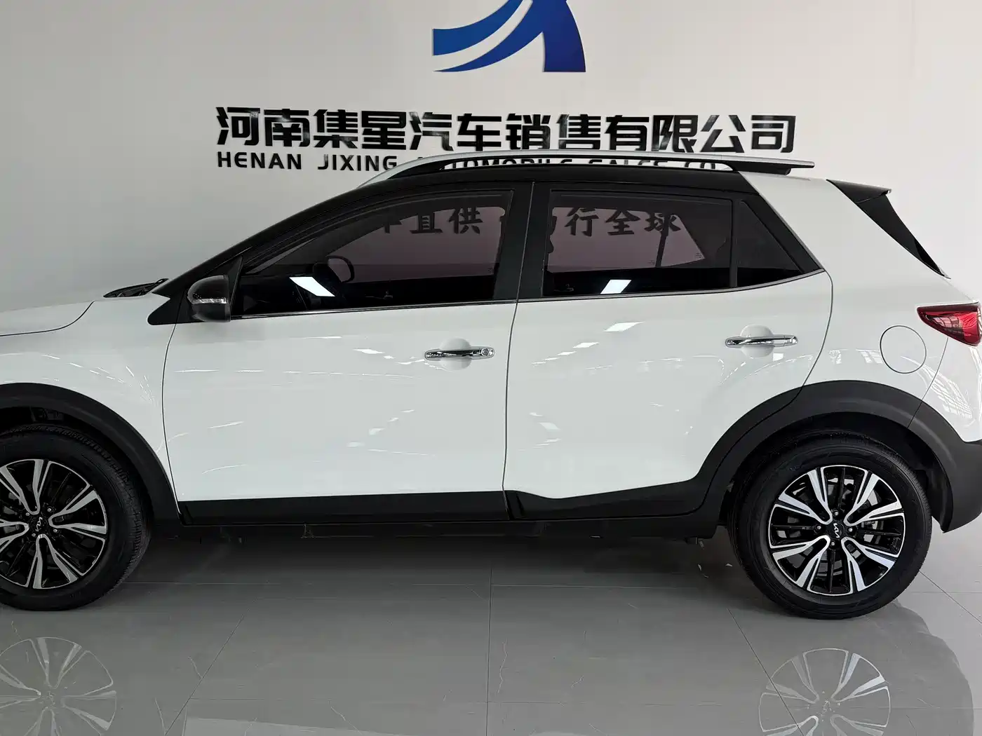 Kia KX1 2021 1.4L CVT Fun Sunroof Version фото 11