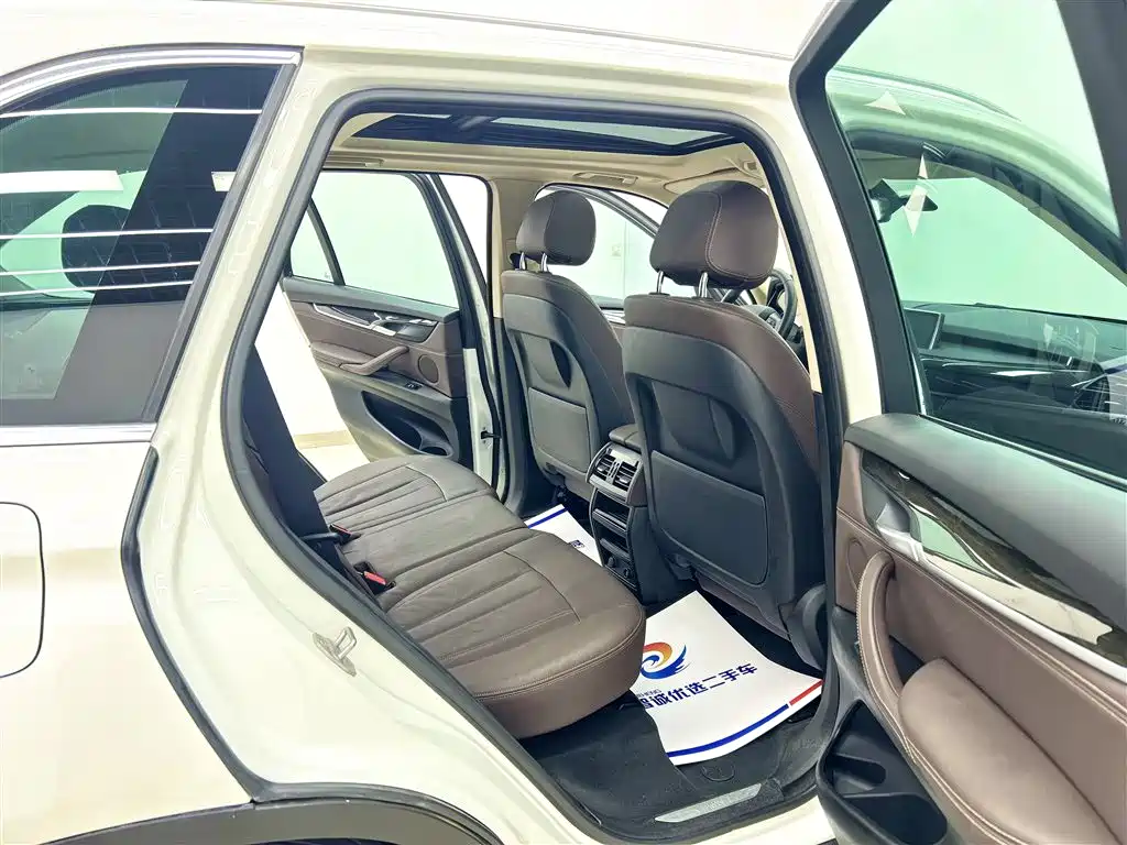 BMW X5 (Import) 2014 xDrive35i Leading фото 16