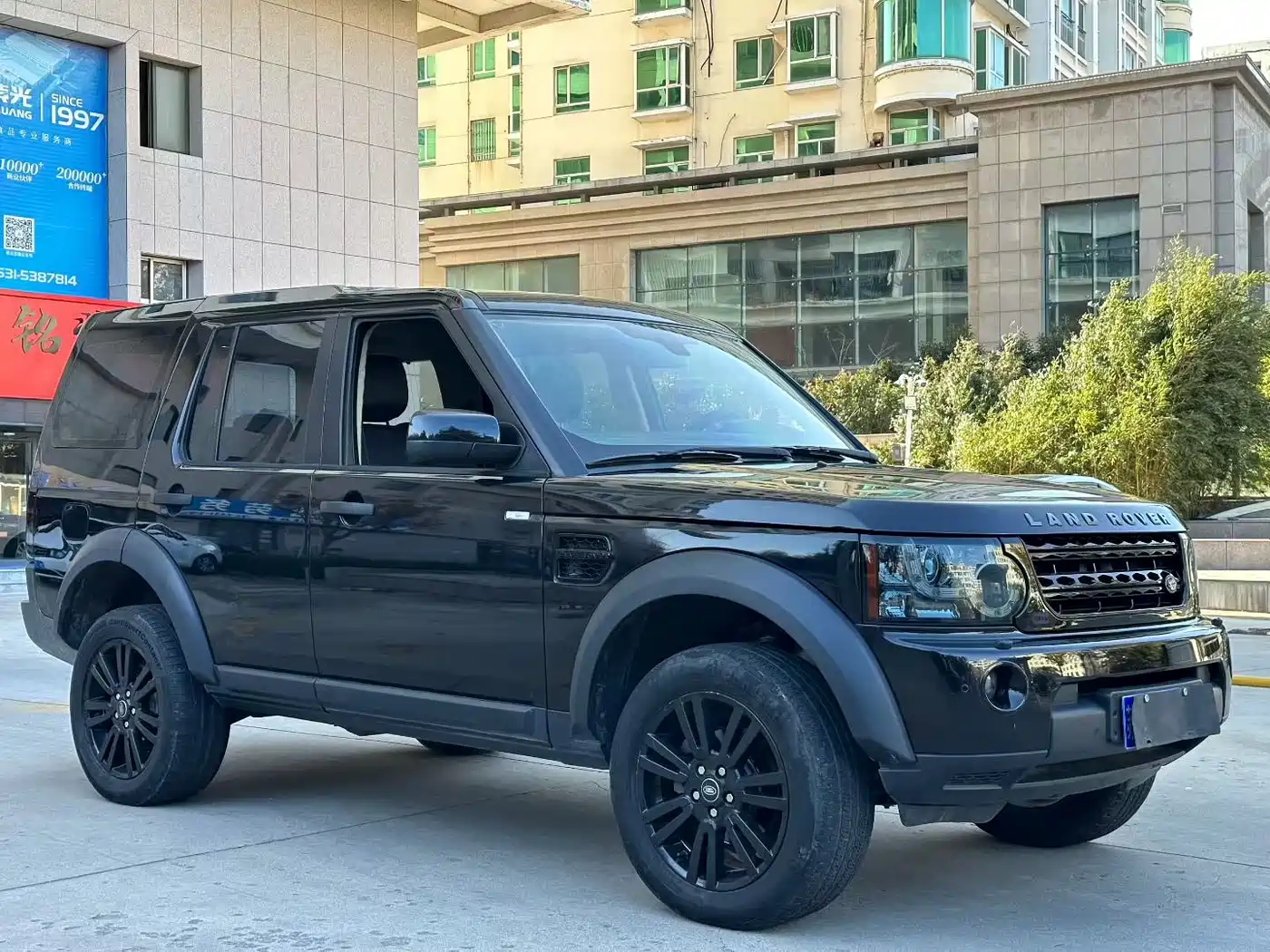 Land Rover Discovery 2009 Model 2.7 TDV6-S фото 3
