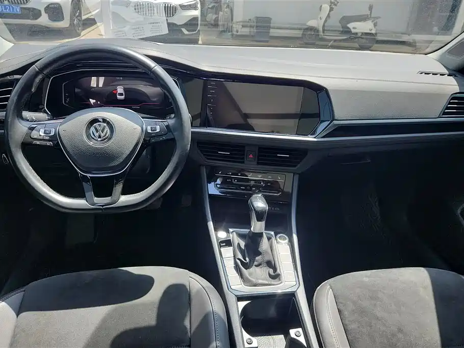 Volkswagen Sagitar 2021 280TSI DSG Luxury Smart Connect фото 12