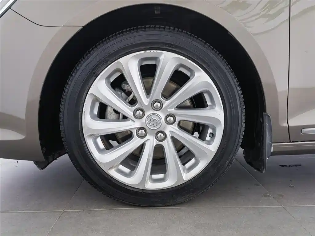 Buick LaCrosse 2013 2.4L SIDI Luxury Comfort фото 17